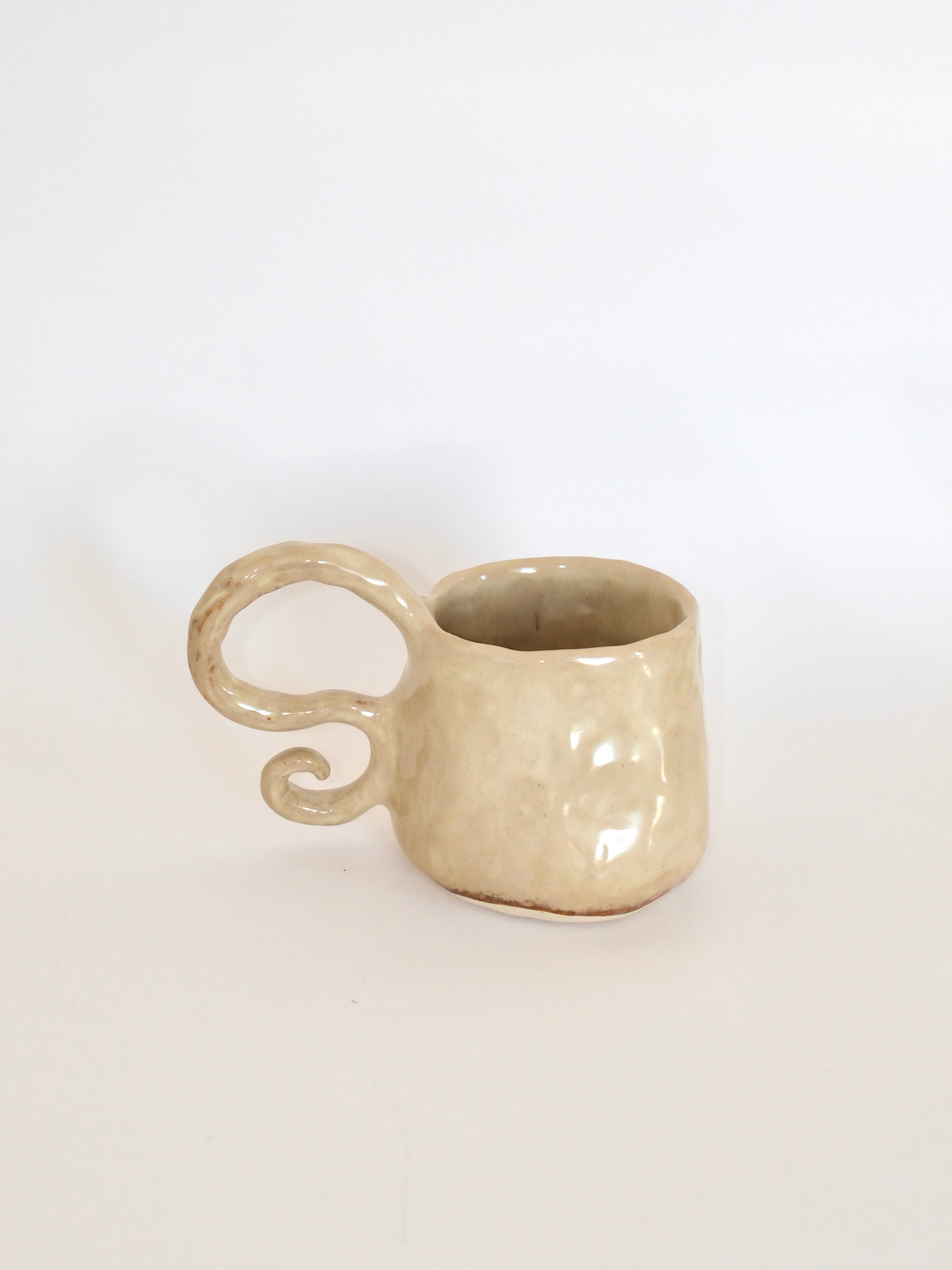 eliola mug