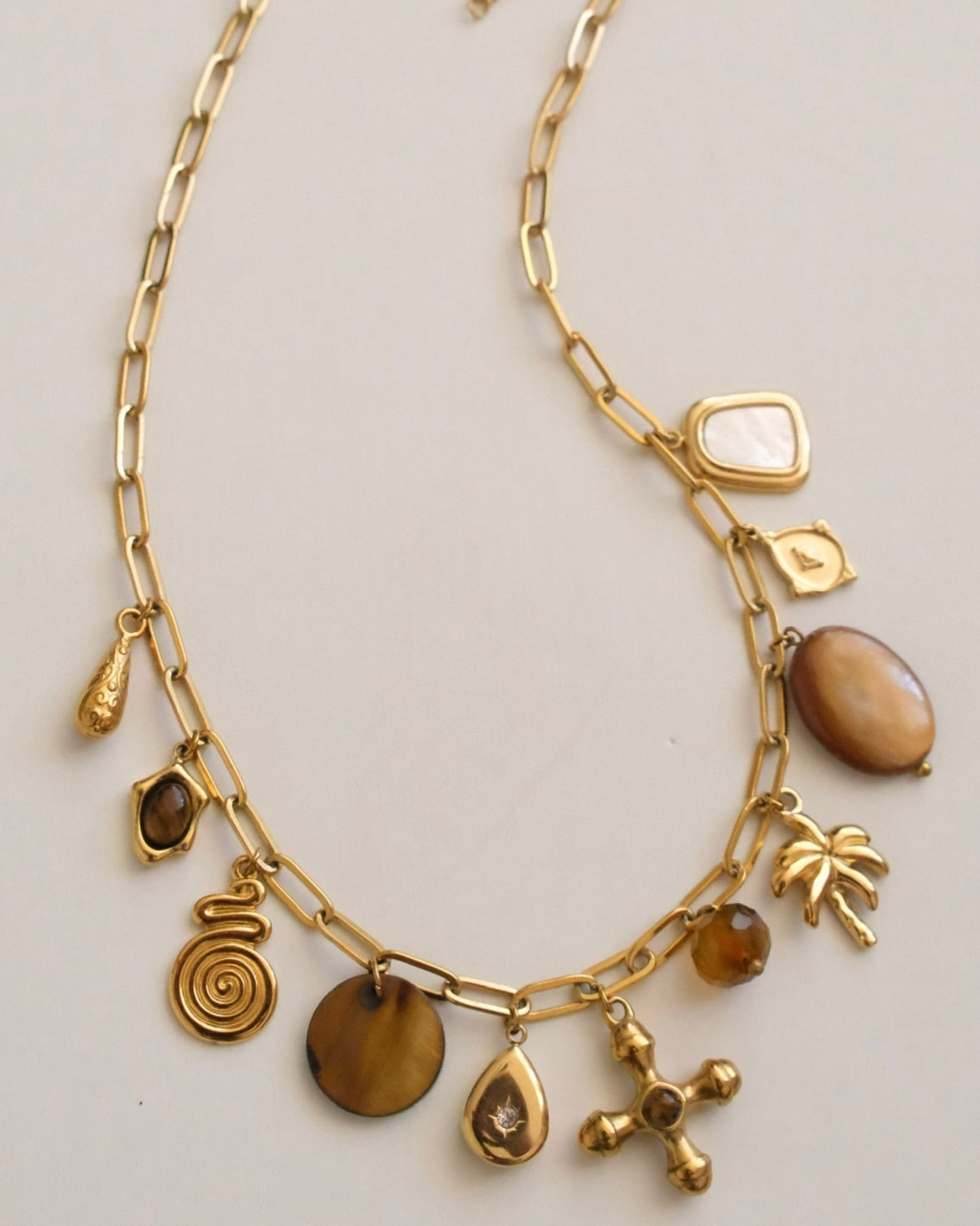 passionfruit island necklace